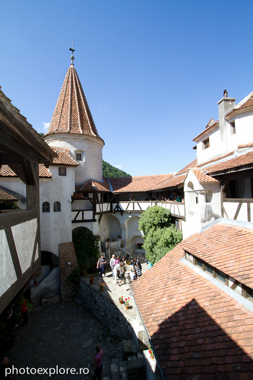 Castelul Bran - curtea interioara